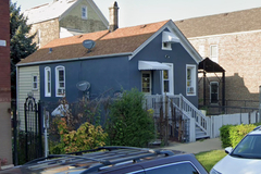 Monthly Rentals (Owner approval required): Chicago IL, Secure Parking In Little Village