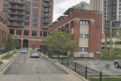 Monthly Rentals (Owner approval required): Chicago IL, Fulton River District Quiet, Gated, Outdoor Parking 