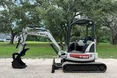 À vendre: Bobcat 425G, (2008), 2095 heures, 2.7T + 4 Godets – occasion