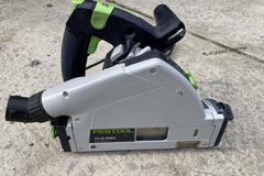 À louer: Scie circulaire plongeante Festool TS55 + rail
