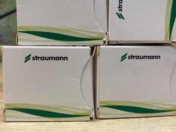 Nieuwe apparatuur: 4x Straumann healingabufments 5.5mm H3mm Ti