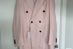 Selling with online payment: [EU] NWT Suitsupply light pink overcoat, size 38R