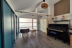 Location à l'heure: Salle de 25m2 avec piano droit et sono