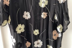 Selling: Embroidered Flowers Summer Top