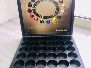 Gebruikte apparatuur: Cups Nespresso houder