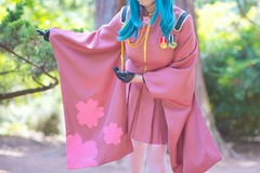Selling with online payment: Vocaloid Senbonzakura Miku Hatsune