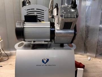 Gebruikte apparatuur: Durr Dental l Compressor 2 cilinder
