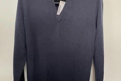 Selling with online payment: [EU] NWT Suitsupply navy v neck cashmere sweater, size M