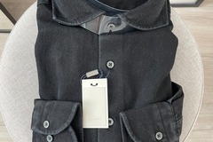 Selling with online payment: [EU] NWT Suitsupply black heavy denim shirt, size 39/40