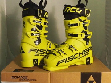 Winter sports: Fischer RC4 PODIUM 70 JUNIOR SOMATEC