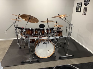 Selling with online payment: LIKE NEW PEARL 8-PC KIT, HARDWARE, PAISTE CYMBALS