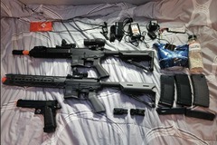 Selling: Airsoft Lot, guns and Accessories
