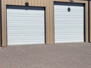 Renting out per month.: Golden shores-Topock storage unit