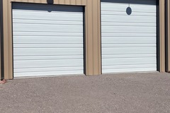 Renting out per month.: Golden shores-Topock storage unit