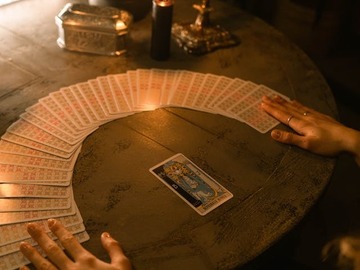 Selling: Reveal Their Real Feelings Using Tarot Cards
