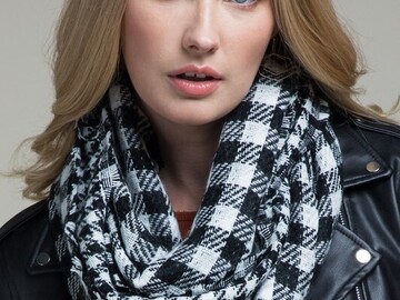 Bulk Lots: Pack of 20 Plaid Infinity Scarf