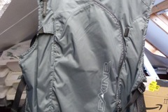 Winter sports: DAKINE VEST L/XL GREY FREERIDE