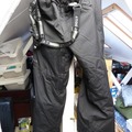 Winter sports: TOG 24 INSULATED SKI PANTS. BLACK
