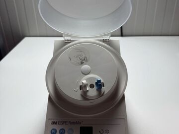 Gebruikte apparatuur: 3M ESPE TotoMix