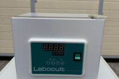 Gebruikte apparatuur: Labocult Incubator