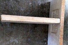 À vendre:  Lot de 8 briques réfractaires silico-alumineux