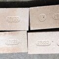 À vendre:  Lot de 8 briques réfractaires silico-alumineux