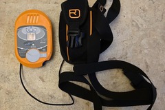 Winter sports: Ortovox D3 transceiver and pouch