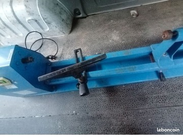À vendre: Tour à bois RHINO TB1000