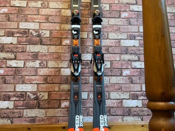 Winter sports: Dynastar 166 Speedzone Skis 