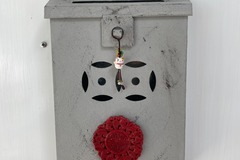  : HK Letter Box in grey vintage