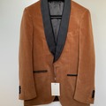 Selling with online payment: [EU] NWT Suitsupply champagne velvet dinner jacket, size 36R