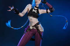 Selling with online payment: Doki Doki SR Jinx Arcane cosplay