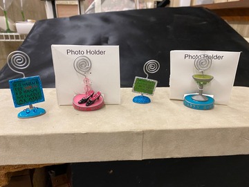 Bulk Lots: 200 pcs-Photo Holders-Assorted Styles-$0.50 pcs