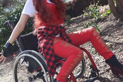 Selling with online payment: Ruby Anderson (Rainbow High)