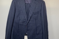Selling with online payment: [EU] NWT Suitsupply navy chalk stripe suit, size 36R