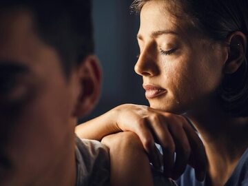 Selling: Is our love growing or fading- psychic love reading 