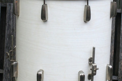 Selling with online payment: 1940s Slingerland Radio King 13 & 16 toms