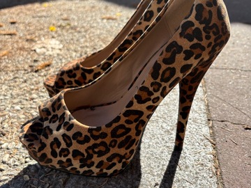 Vente: Escarpins taille 38-39 neuf 
