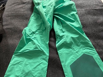 Winter sports: Arc’teryx W Sashka Bib Pants ladies large Brand New never worn