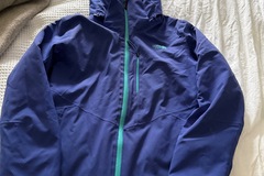 Winter sports: Northface 