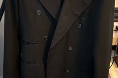 Selling with online payment: Black 34R Custom DB