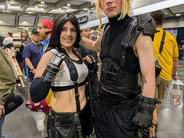 Selling with online payment: Cloud Strife Cosplay (and Buster Sword)