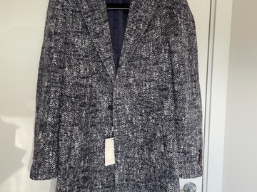 Selling with online payment: [EU] NWT Suitsupply navy herringbone alpaca coat, size 36R