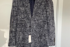 Selling with online payment: [EU] NWT Suitsupply navy herringbone alpaca coat, size 36R