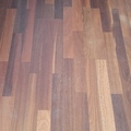 À vendre: Parquet contrecollé 2m x 200mm épaisseur 19 mm