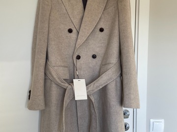 Selling with online payment: [EU] NWT Suitsupply beige db belted overcoat, size 36R
