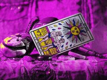 Selling: Love and relationship tarot reading 