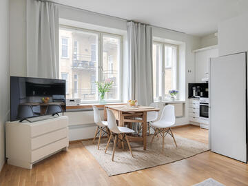 Renting out: Furnished 2 room apartment in the heart of HELSINKI CITY CENTER