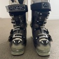 Winter sports: Almost new pair of Atomic ski boots