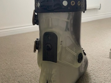 Winter sports: Almost new pair of Atomic ski boots